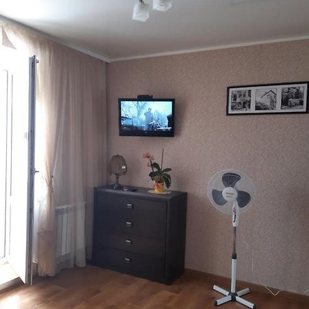 Апартаменты Однокімнатна Shepetivka Экстерьер фото