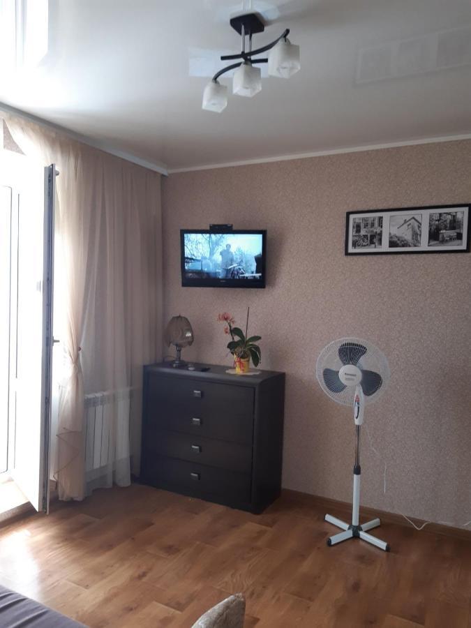 Апартаменты Однокімнатна Shepetivka Экстерьер фото